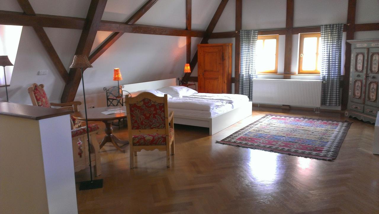 Готель Gastehaus Im Weingut Schloss Proschwitz Майсен Екстер'єр фото